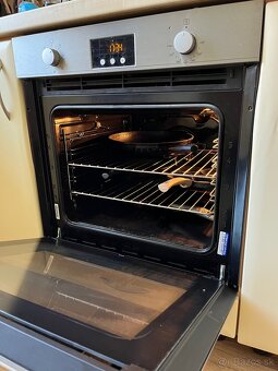 Vstavaná multifunkčná rúra Hotpoint Ariston - 3