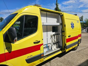 Sanitka Renault Master 2.3dCi, 6000€ preinvestovanych - 3