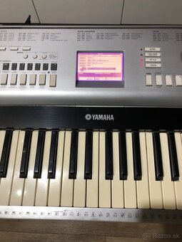 Yamaha DGX 520 - 3
