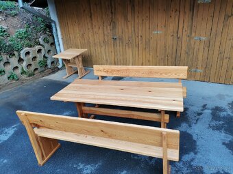 Masívne stoly s lavicami - 3