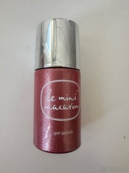 Le mini macaron gelove laky - 3