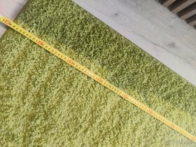 Predám zelený koberec SAMBA + podložka do kúpeľne - 3