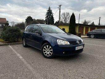 Volkswagen Golf 1.6 FSI - 3