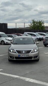 Renault Latitude - 3