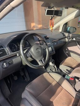 Volkswagen Touran - 3