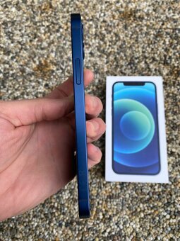 iPhone 12 mini - baterie 100% blue - 3