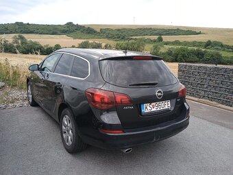 Opel Astra J 2011 2.0 CDTI 121 KW automat - 3