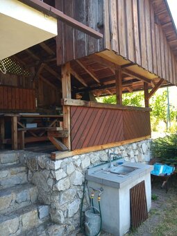 Nádherná  chatka s pozemkom  v Sološnici - 3