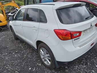 Mitsubishi ASX 1.8 DID diesel rok2011 biela - 3