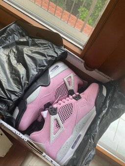 Air Jordan 4 Retro Orchid - 3