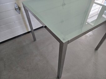 Moderný kuchynský chrómovaný stôl - 3