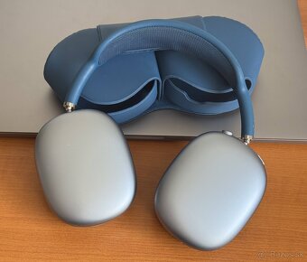 Apple AirPods Max Sky Blue - 3
