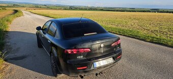 Alfa romeo 159 - 3