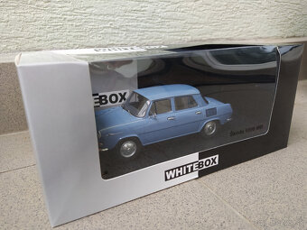 ŠKODA 1000 MB v mierke 1:24 ------------ KOVOVÝ, NOVÝ - 3