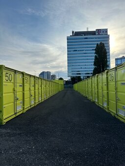 KONTAJNER PARK-BAJKALSKA, NAJVAČŠÍ KONTAJNEROVÝ STORAGE - 3