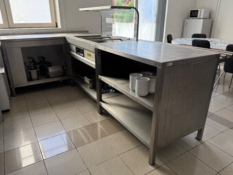 Gastro zariadenie - výdaj stravy - 3