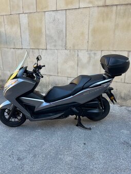 Predam skuter Honda Forza 300 - 3