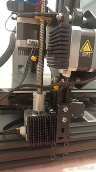 🖨️ Creality Ender 3 V2 s vylepšeniami 🔧⚡ Perfektný stav - 3