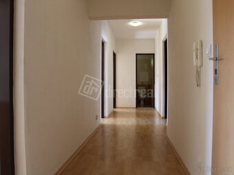 Slnečný 3 izbový podkrovný byt v apartmánovom dome … - 3