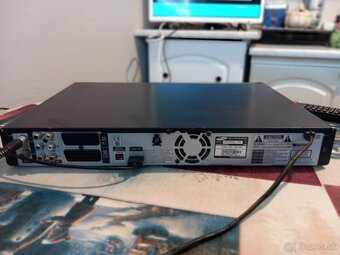 DVD/HDD rekordér s konverziou do HDMI - 3