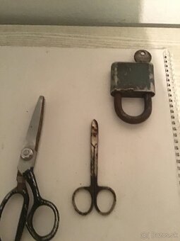 STARé NOžNICE A STARý ZáMOK - 3