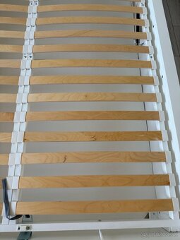 Manzelska postel MALM Ikea - 3