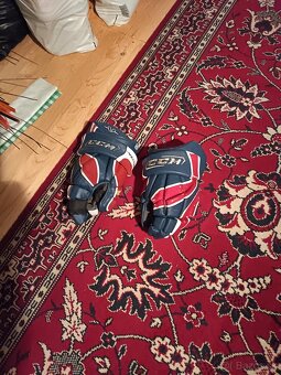 hokejova vystroj - 3