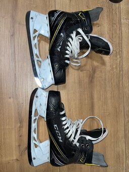 CCM Super Tacks AS1 veľkosť 45 - 3