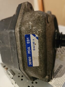 Honda accord 6g 2.0 rozdeľovac - 3