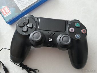PS 4 Pro 1 TB - 3
