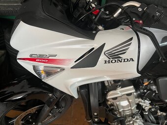 Predam hondu CBF 600 - 3