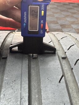 Continental 295/40R21 - 3