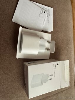 Originál nabíjačka Apple 20W USB - C kupovaná v ISTORES - 3