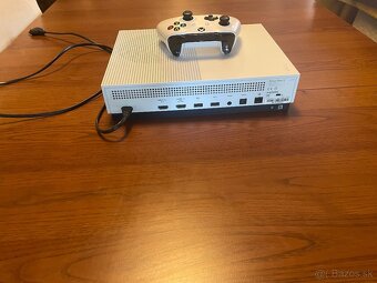 Xbox one S - 3