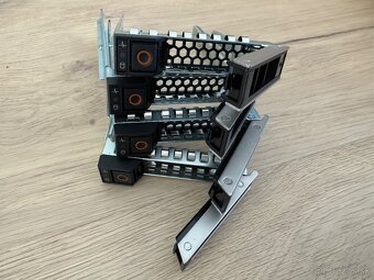 4× Dell DXD9H rámček – hot‑swap pre 2.5″ disky do servera - 3