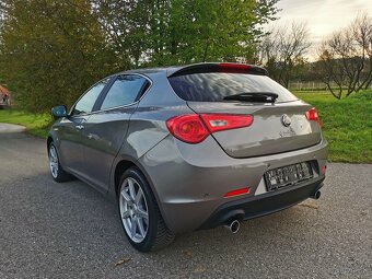 ALFA ROMEO GIULIETTA 2.0JTDM - 3