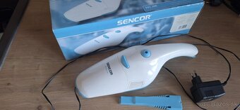 Takmer retro rucny vysavac SENCOR SVC 200 - 3