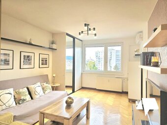 Predaj veľký 3 a pol-izbový byt Nitra- Chrenová, balkón- 77  - 3