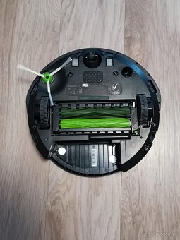 Predám iRobot Roomba i7 (i7158) - 3