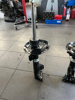 Predné tlmiče mercedes cls x 218 - 3