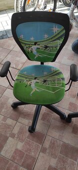 Rastúci písací stôl + stolička grátis - 3