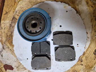 BRZDOVE DOšTIčKY OBLOžENIE -LADA - 3