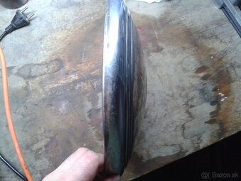 predám puklicu a olejový filter na škoda 100 - 3