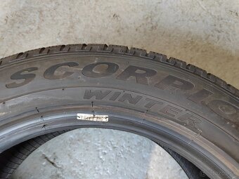 Pirelli 235/55/18 - 3