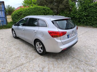 Ceed SW 1.4 benzín 73.6 kW - 3