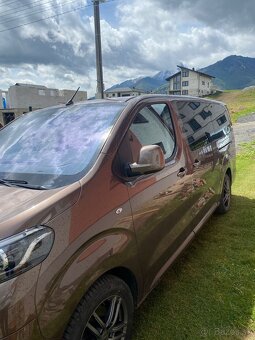 Toyota proace verso family - 3
