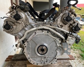 Motor Porsche Panamera 971 Turbo S, E-Hybrid - 3