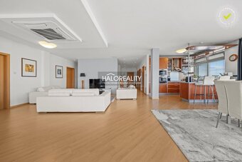 HALO reality - Prenájom, štvorizbový byt Bratislava Staré Me - 3
