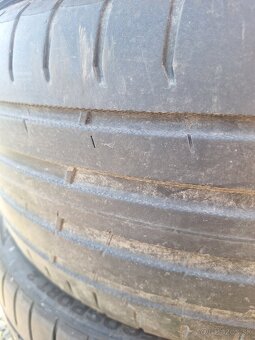 Nokian 225/40r18 - 3