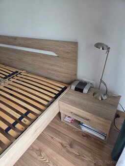 Staršia Posteľ IKEA a nočné stolíky k nej. - 3